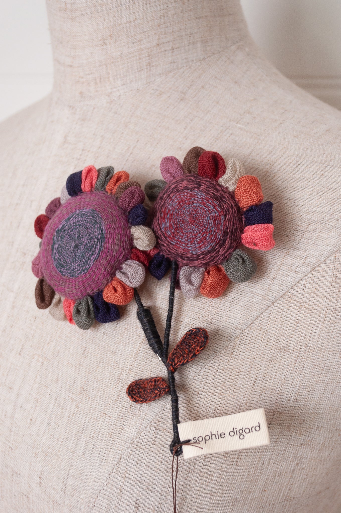 Sophie Digard brooch - wool daisies AF – juniperhearth