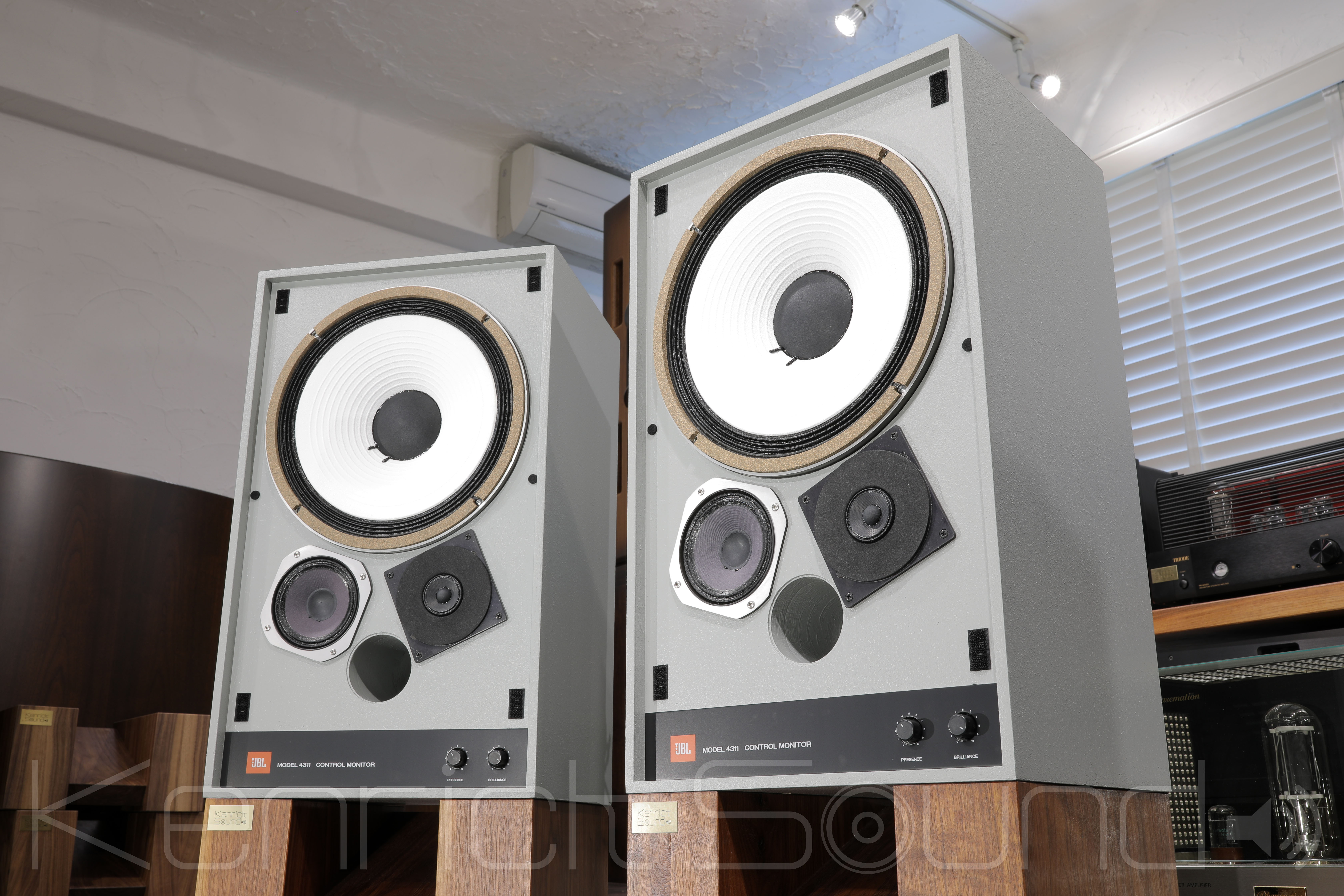 完璧バランスな音と再現性 JBL 4311A 新品リコーン バイワイヤー対応品