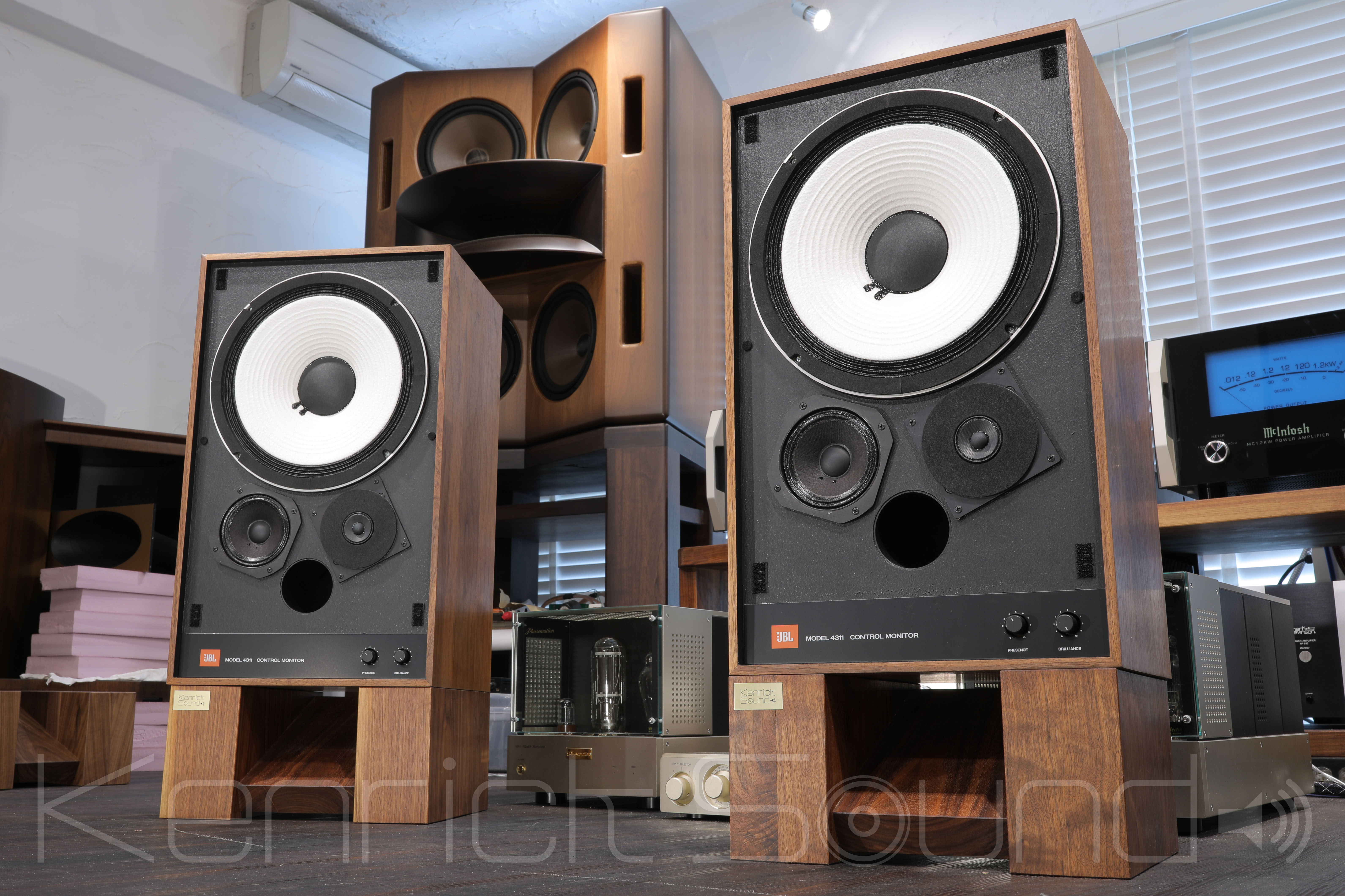 JBL 4311B コントロールモニター スピーカー JBL 4311B コントロール