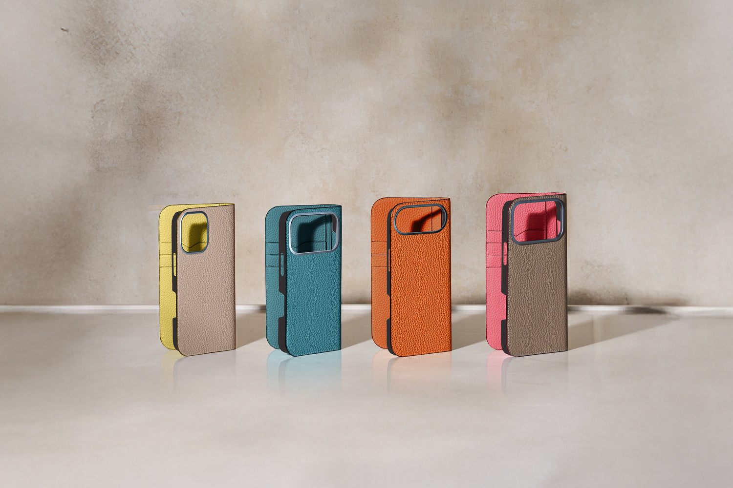 上質なレザーのスマホ（iPhone 17 Pro Max）ケース – イタリア(ミラノ