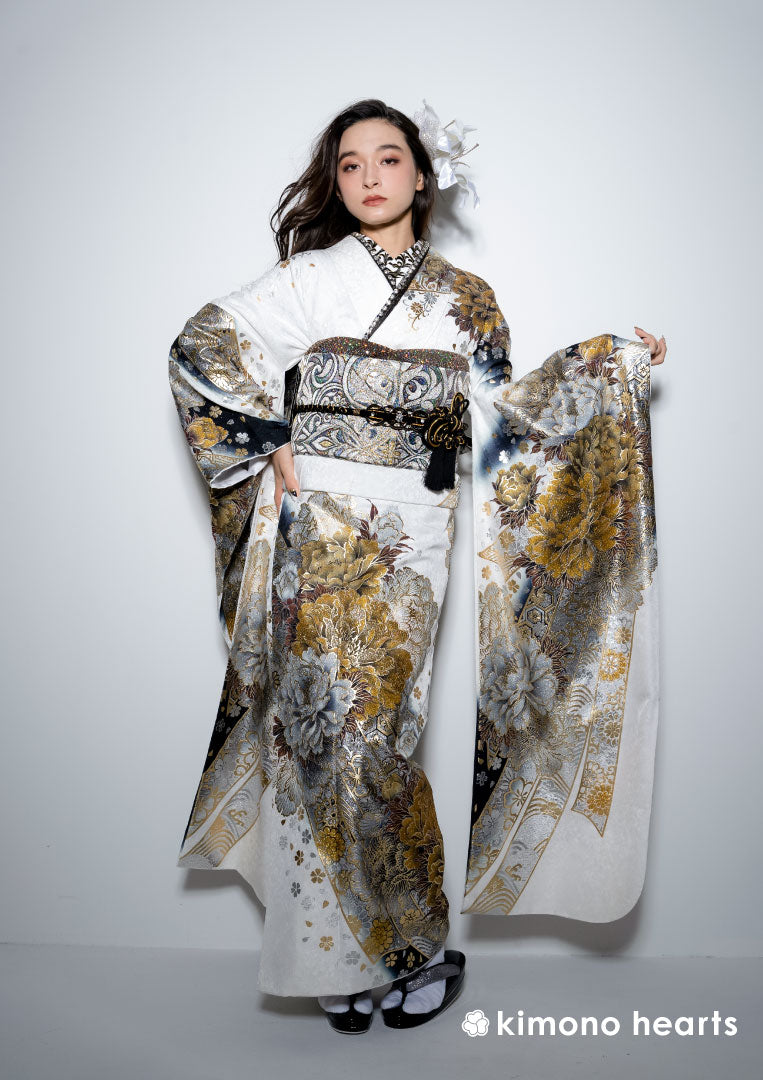 振袖ネットレンタル：白とゴールド】煌めきを黒色で引き締めて/KH-371