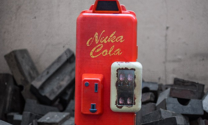 フォールアウト ヌカ・コーラ自販機型のミニ冷蔵庫が予約開始