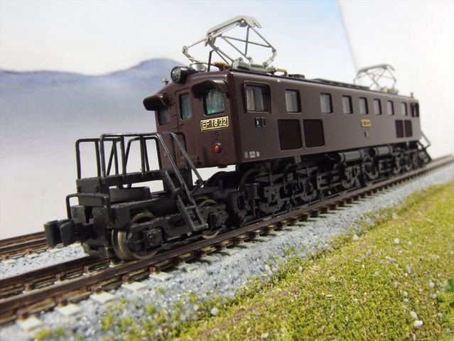 今週の一両 マイクロエース EF18 旧型電気機関車 : クローゼットの中の