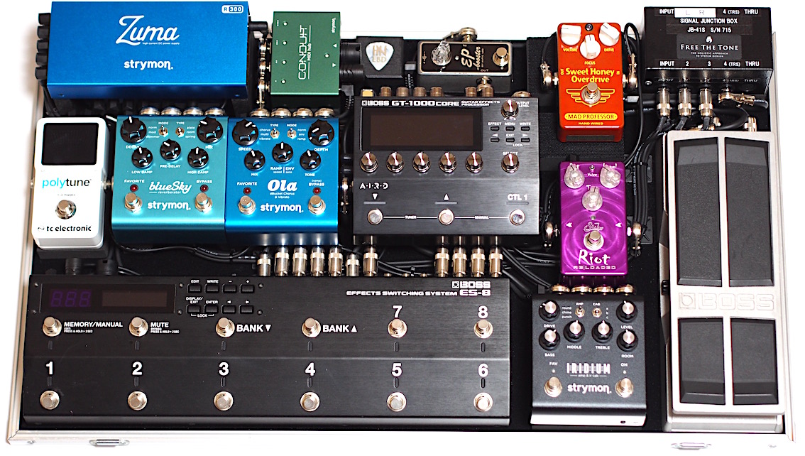 エフェクターボード、という名の密な要塞 | ギターのレシピ