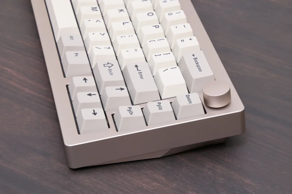 Epomaker P65レビュー！ 5層吸音フォームとガスケットによる優秀な打鍵