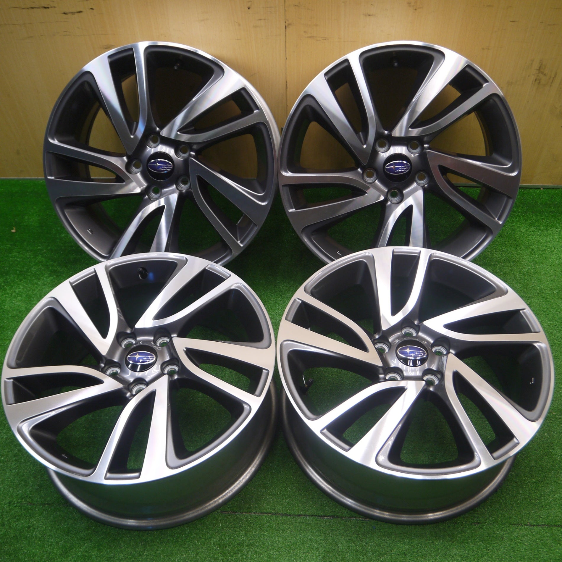 送料無料* 新車外し☆スバル レヴォーグ 純正 ホイール 18インチ 18