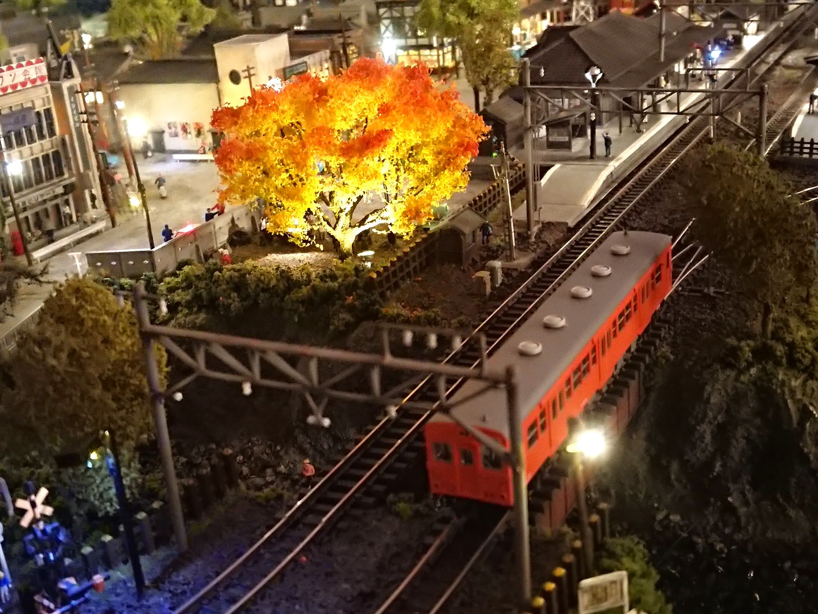 昭和ノスタルジック溢れる素敵なNゲージジオラマのご紹介です