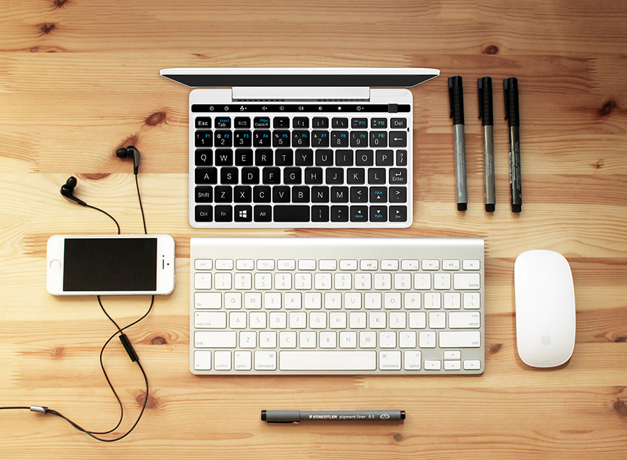 ポケットに収まる高性能パソコン