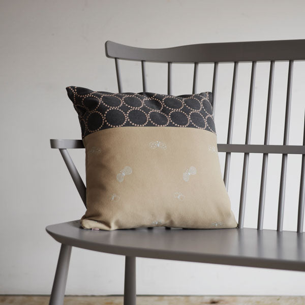 mina perhonen dop 「tambourine × choucho」クッションカバー | 北欧