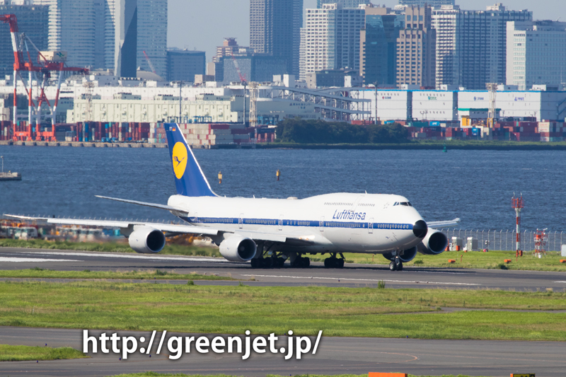 ルフトハンザ ドイツ航空のジャンボ機(ボーイング747-830)を狙う