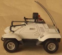 MODEROID 1/60 98式特型指揮車＆99式特型レイバーキャリア