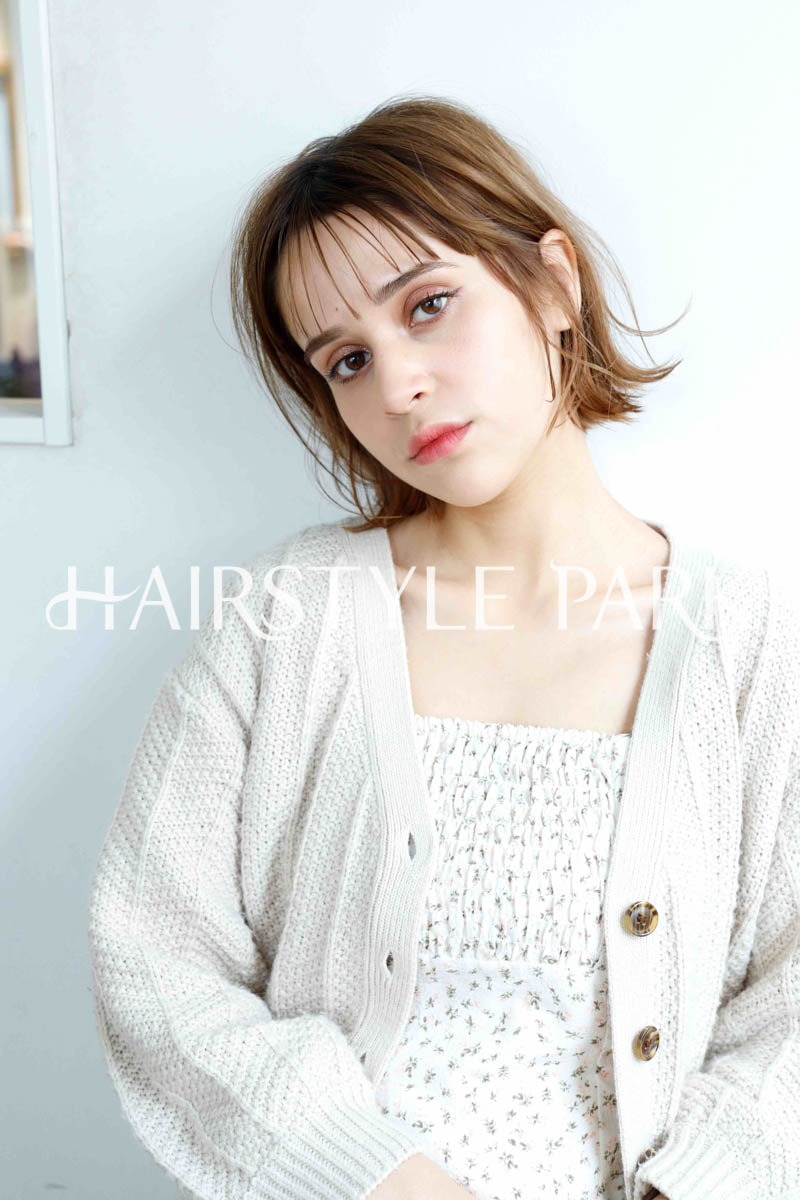 ヘアスタイル写真PhotoNo:226-1 (24) [ミディアム,ボックスボブ,切りっ