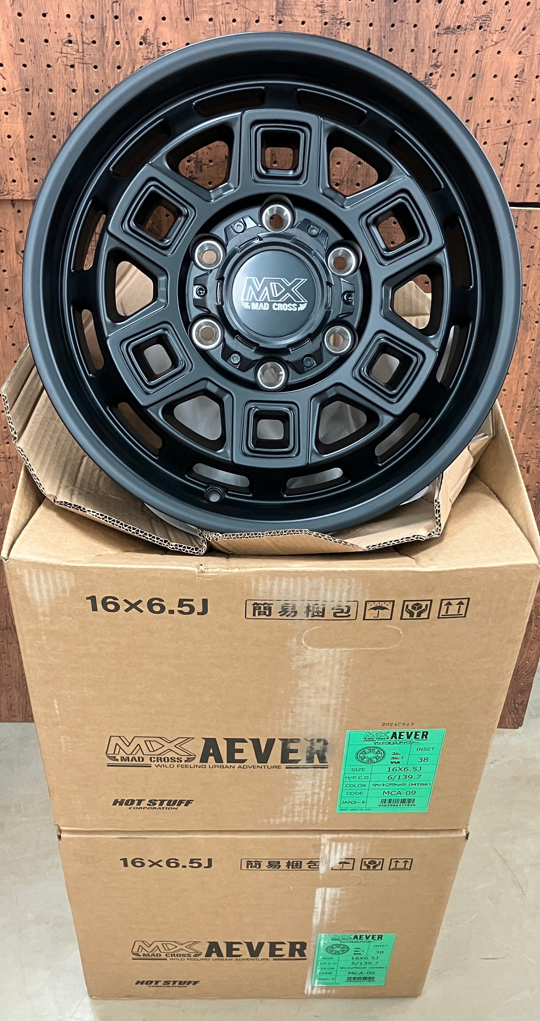 ◇ホイールのみ4本セット! マッドクロス アイヴァー Mブラック 16