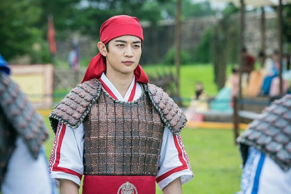 写真]ドラマ『花郎(ファラン)』熱血青年スホ役のSHINeeミンホ、感想を