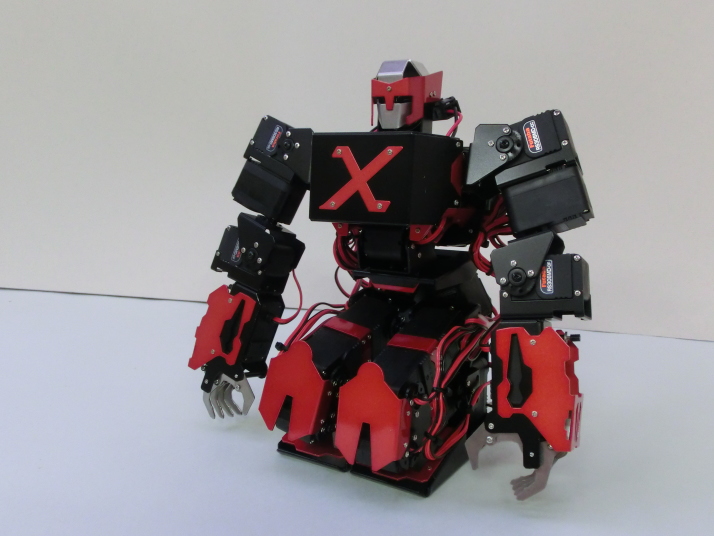 二足歩行ロボットROBOXERO（ロボゼロ）