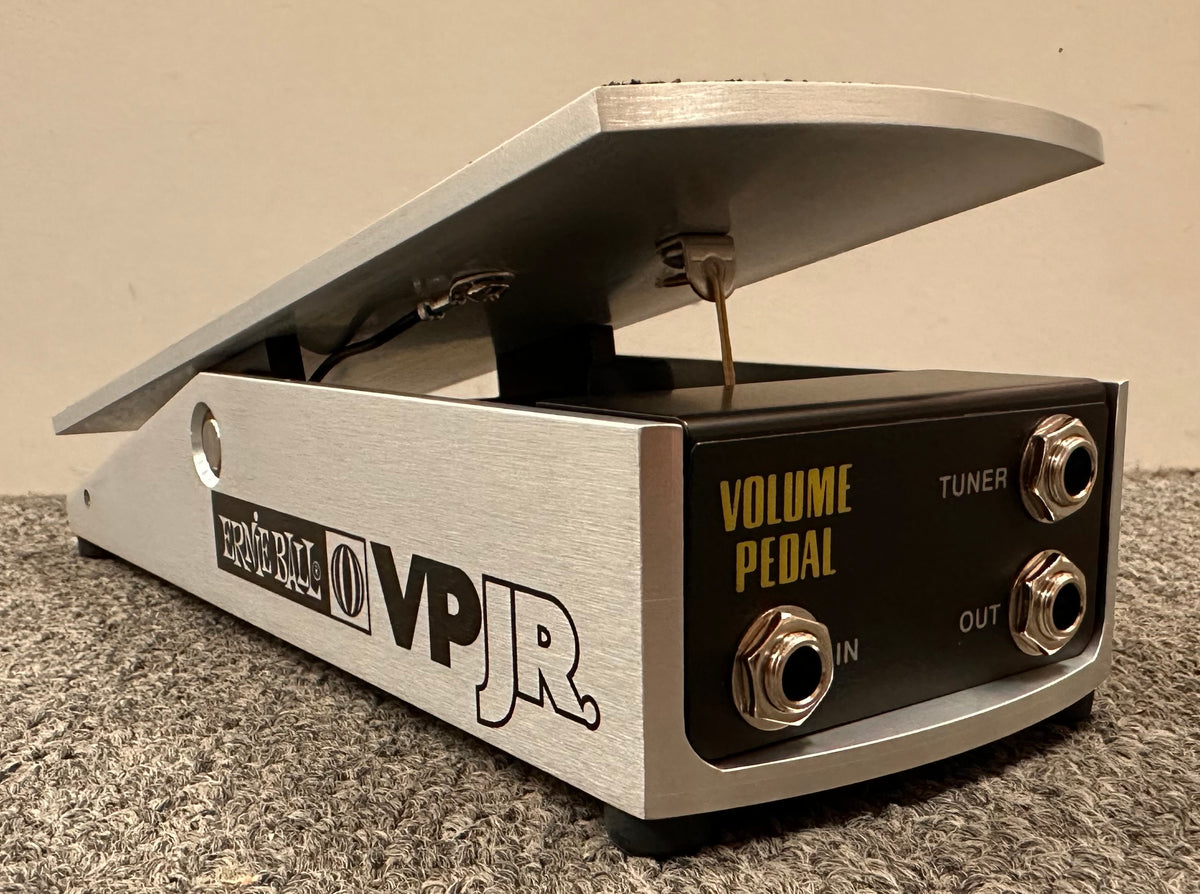 Ernie Ball VP JR. 250k Ohm Volume Pedal – Harbor Music (310) 406-3090