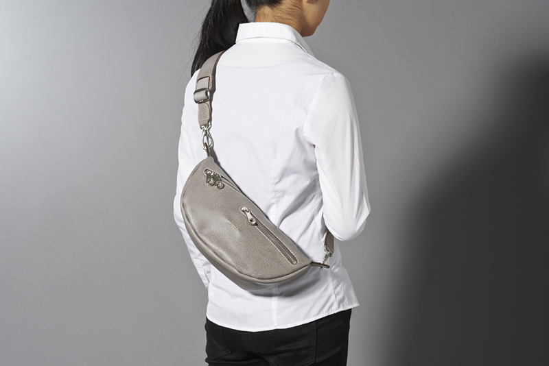 ユニセックス ショルダー Zeppelin S | HMAEN - アエナ オフィシャルサイト