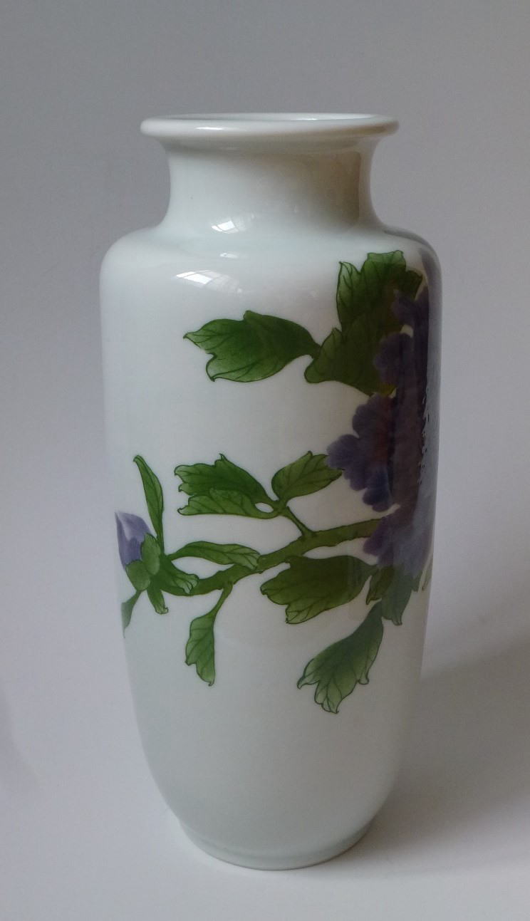 真葛香山 牡丹花瓶 初代 真葛香山 釉下彩牡丹図花瓶 | 明治工芸・明治