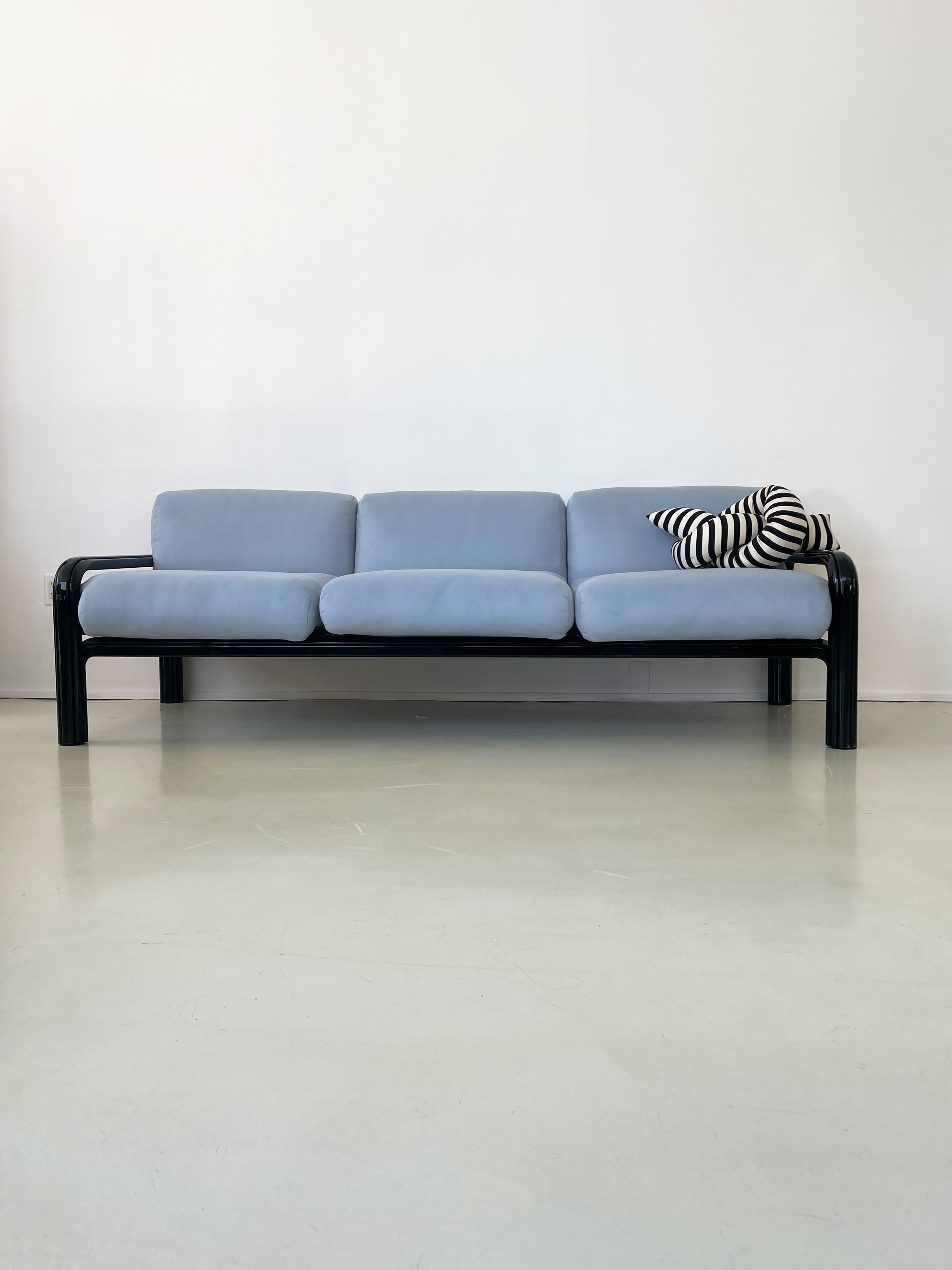 1970s Gae Aulenti for Knoll Baby Blue Sofa – Home Union NYC