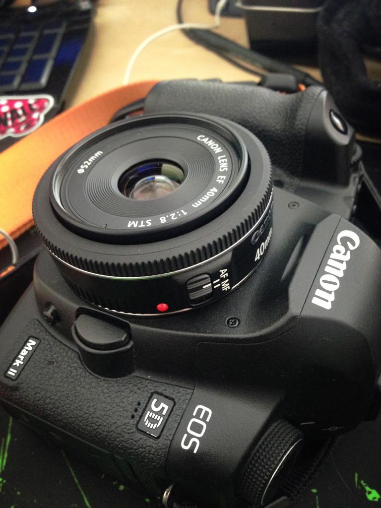 40 2.8 Pancake lens on 5d mark ii Great cheap choice for video