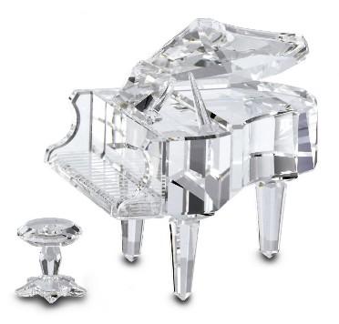 美しい音楽が聞こえそうな、スワロフスキー（SWAROVSKI）の楽器の置物