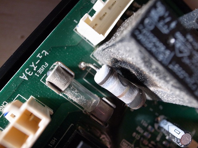 ガスファンヒーター分解