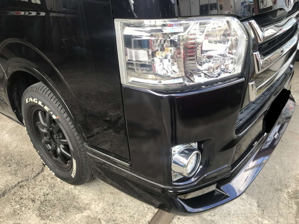 トヨタ ハイエースバン スーパーGLに、モデリスタフロントリップ