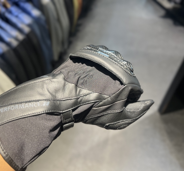 新作入荷】ヴァーシティーウインターグローブ入荷のお知らせ