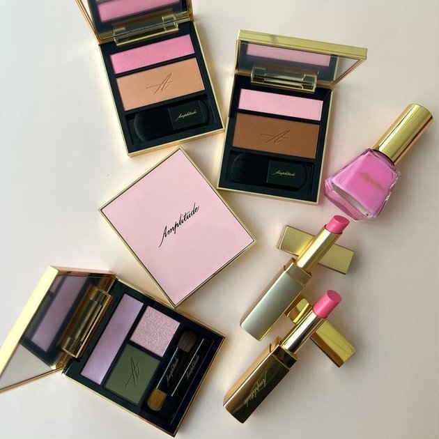 a961a2a8-cd60-443d-8019-