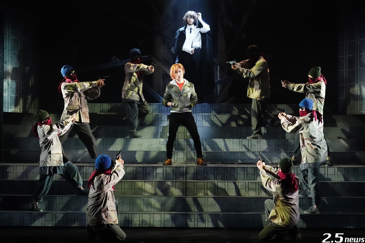 オフィシャルレポート】舞台「文豪ストレイドッグス 太宰、中也、十五