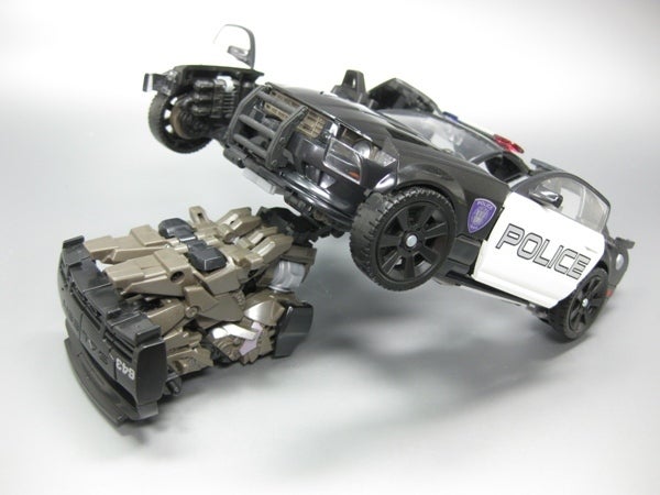 トランスフォーマー ヒューマンアライアンス バリケード／ TF HA