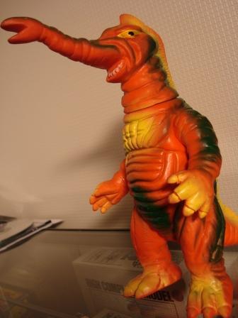 ブルマァク サータン 帰ってきたウルトラマン ソフビ マルサン | 玩具