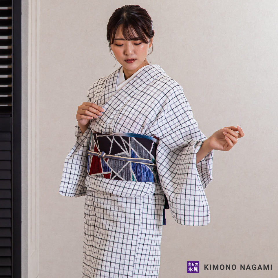 八寸名古屋帯 お仕立て済 西陣 三幸織物 ステンドグラス模様 – きもの