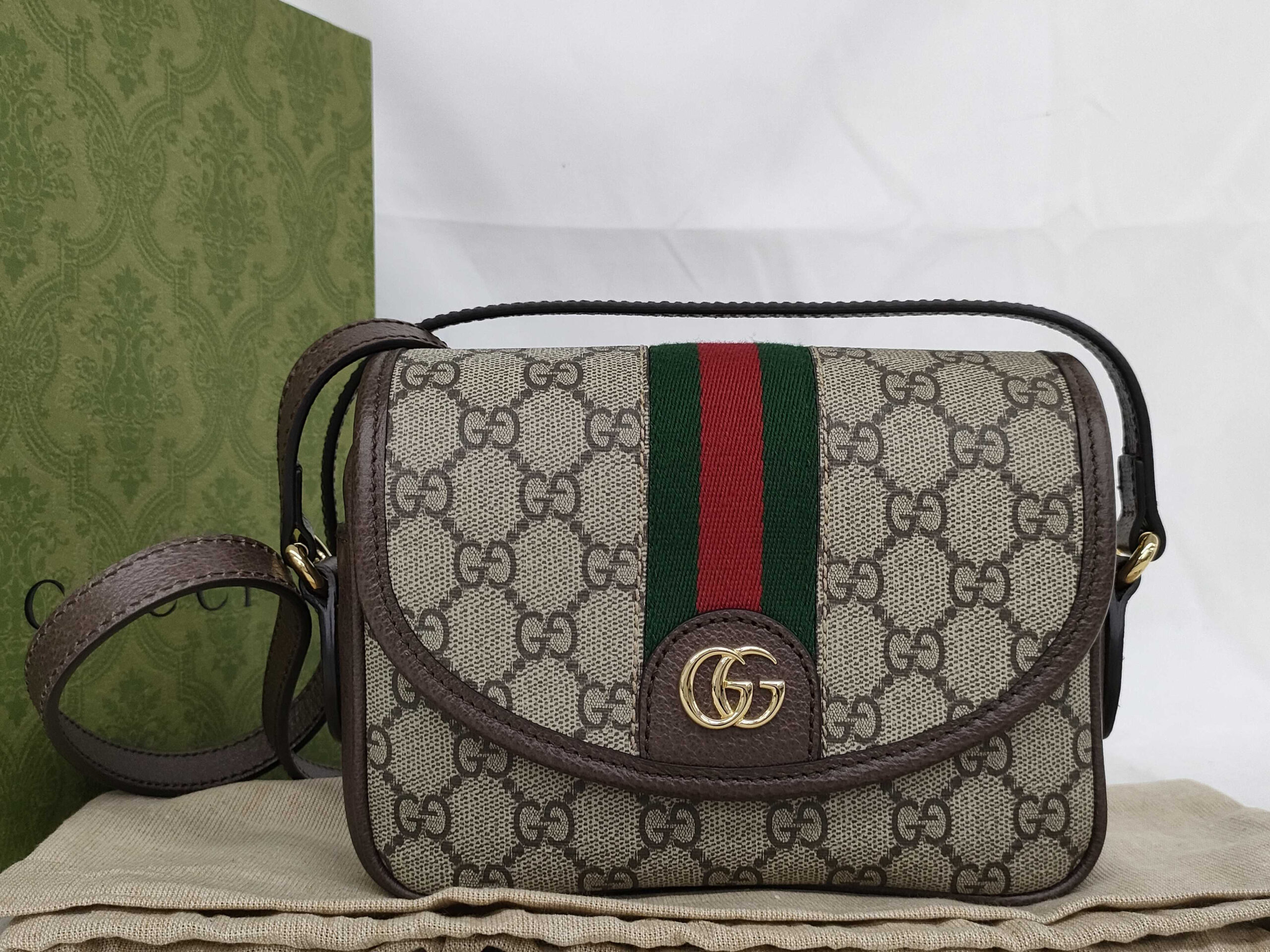 GUCCI グッチ GGスプリーム シェリーライン オフディア ショルダー