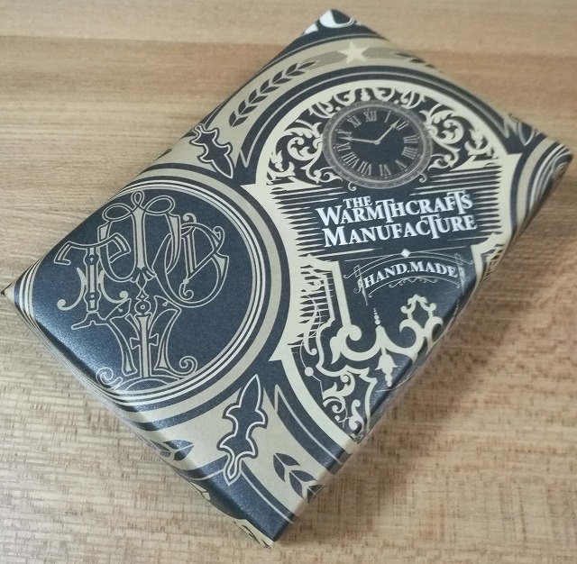 名刺入れを購入しました（ウォームスクラフツ・マニュファクチャー