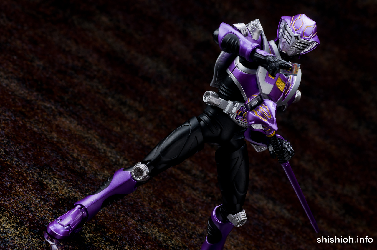 レビュー】 バンダイ S.H.Figuarts 仮面ライダー王蛇 [仮面ライダー龍騎]