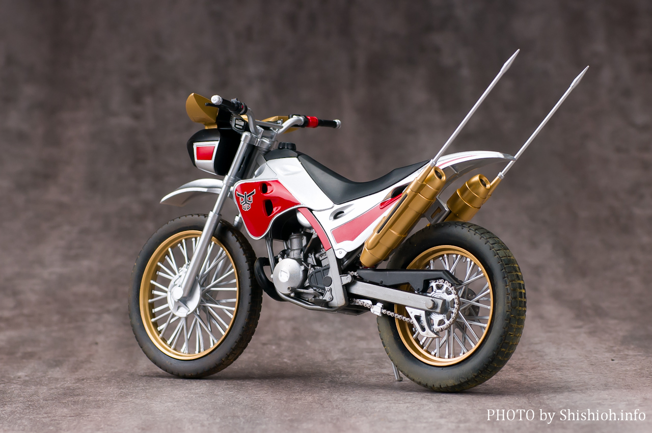 レビュー】 バンダイ S.H.Figuartsトライチェイサー2000 [仮面ライダー