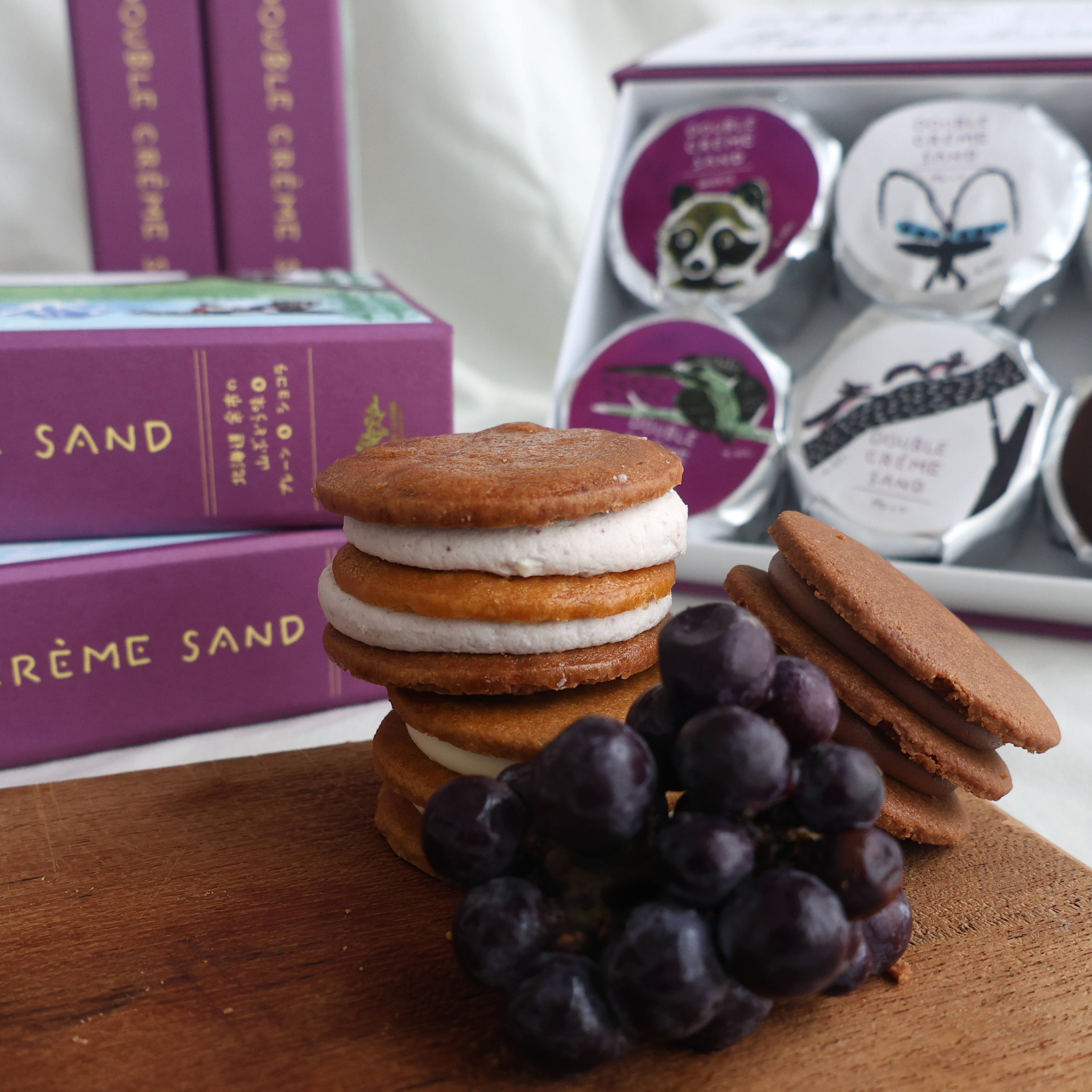 ダブルクリームサンド 「山ぶどう」あべ弘士書き下ろし限定パッケージ