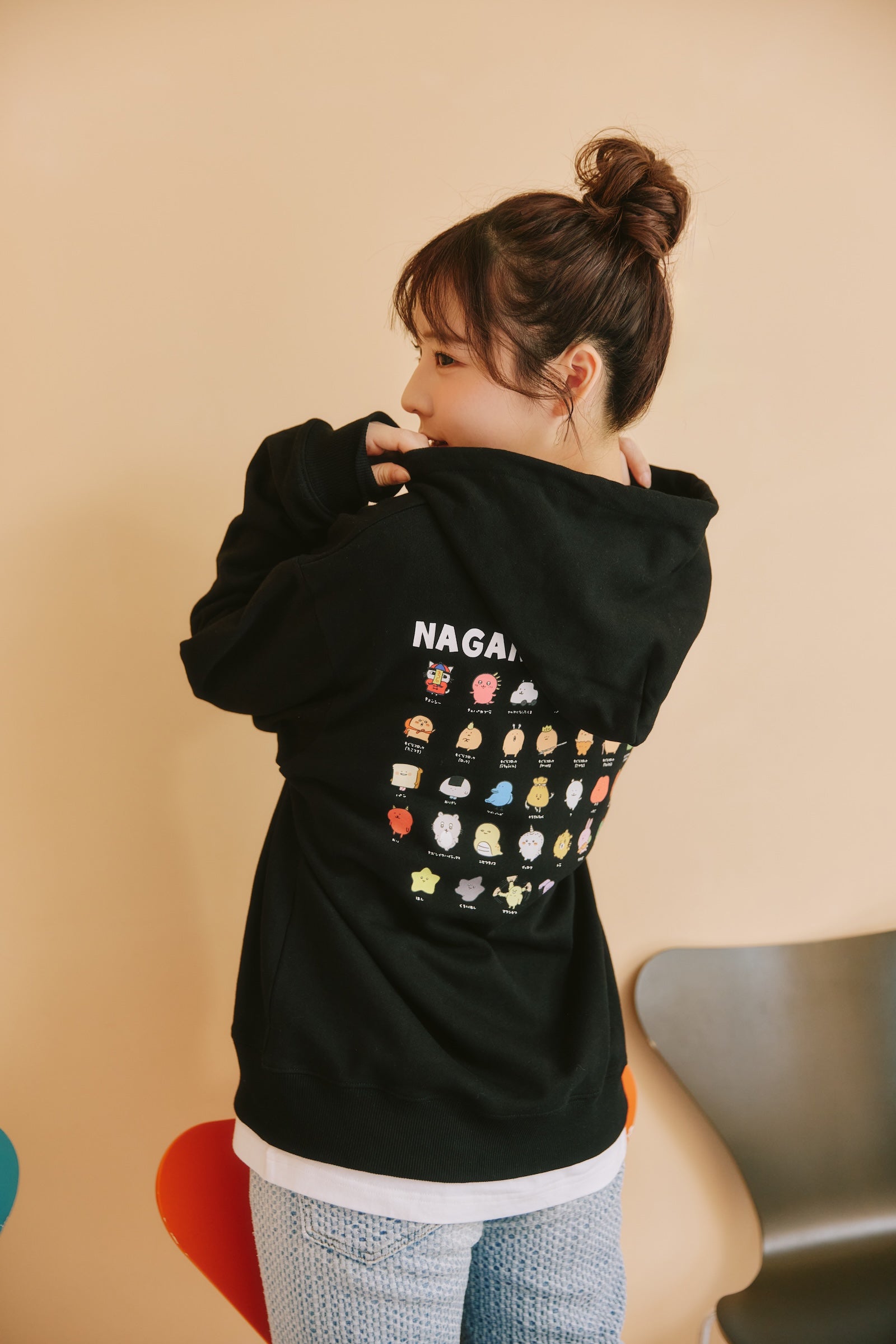 ナガノキャラクターズ ZIPパーカー 集合 ブラック