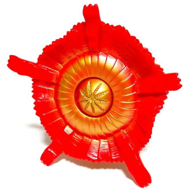 やまなや 怪獣郷シリーズ ウルトラマンレオより シルバーブルーメ