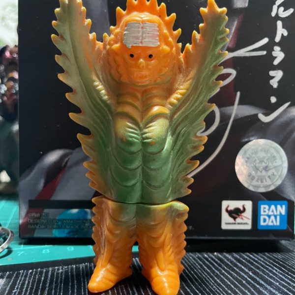 怪獣指人形ミラーマン「マルチ」 | ソフビマニア - 日本最大のソフビ