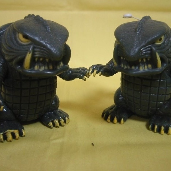 怪獣指人形ミラーマン「マルチ」 | ソフビマニア - 日本最大のソフビ