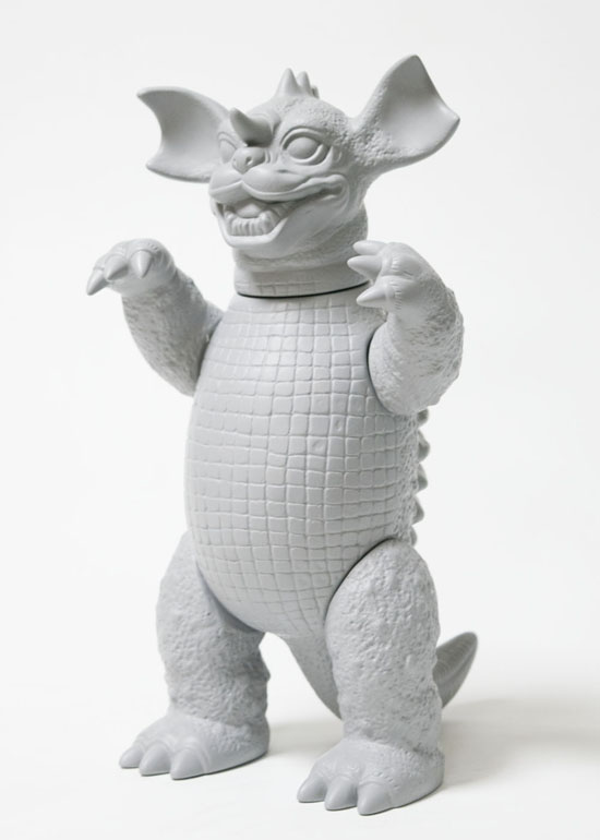 今夏発売予定でマルサンがスタンダードサイズを140%拡大したバラゴン