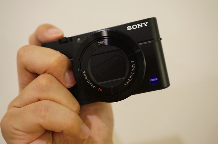 SONYのRX100M3のために買ったアクセサリーのまとめ（グリップ、保護