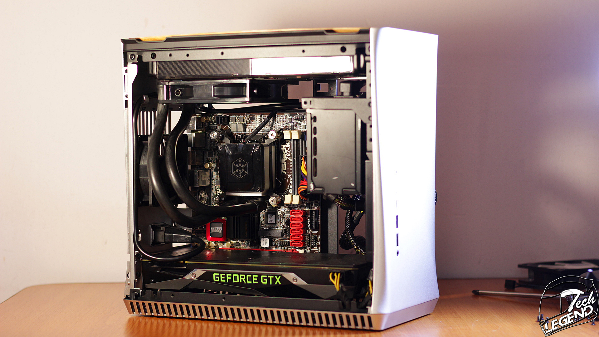 Fractal Design Era ITX - SFF Case Review