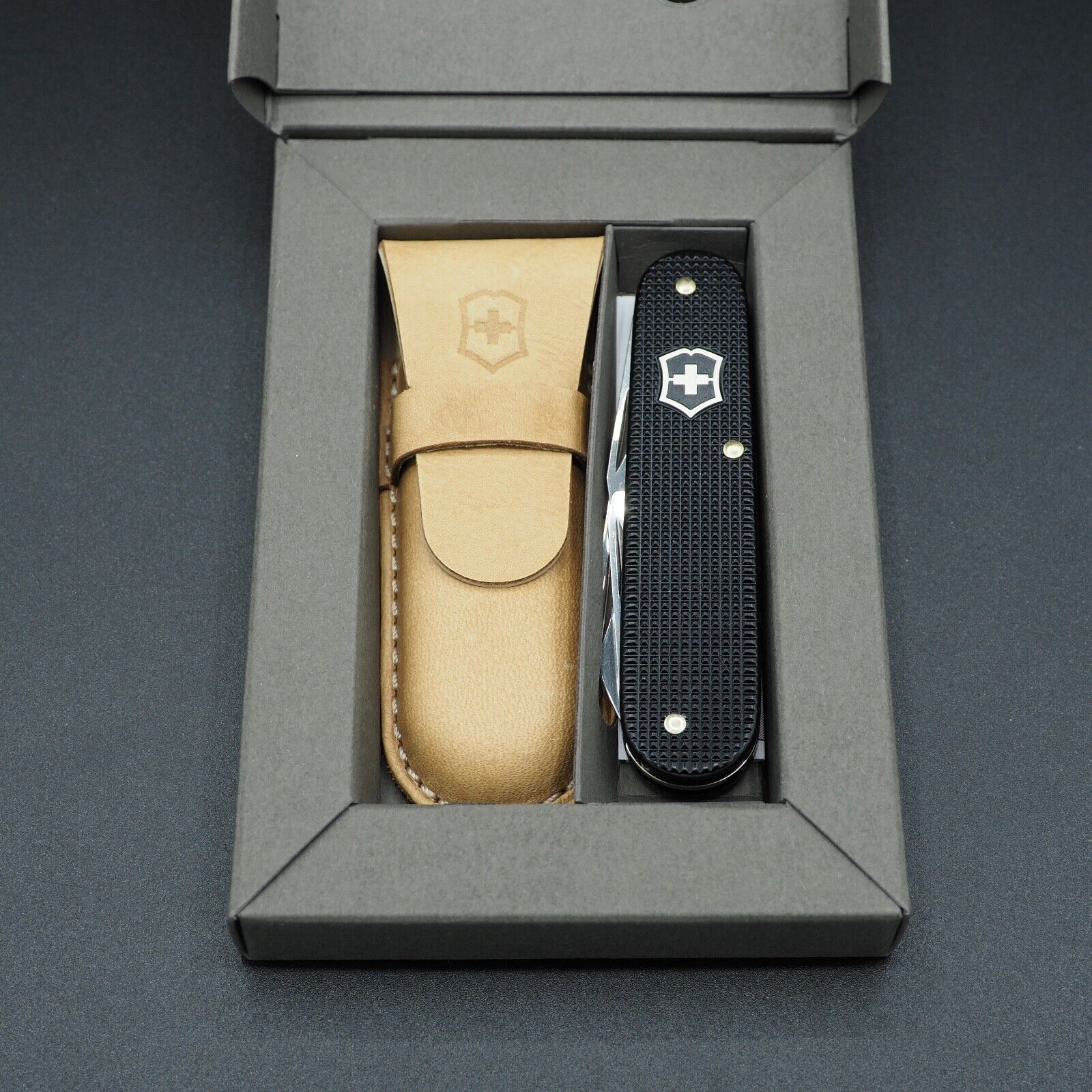 Victorinox Cadet Color Alox Black | Special Edition | The Sharp