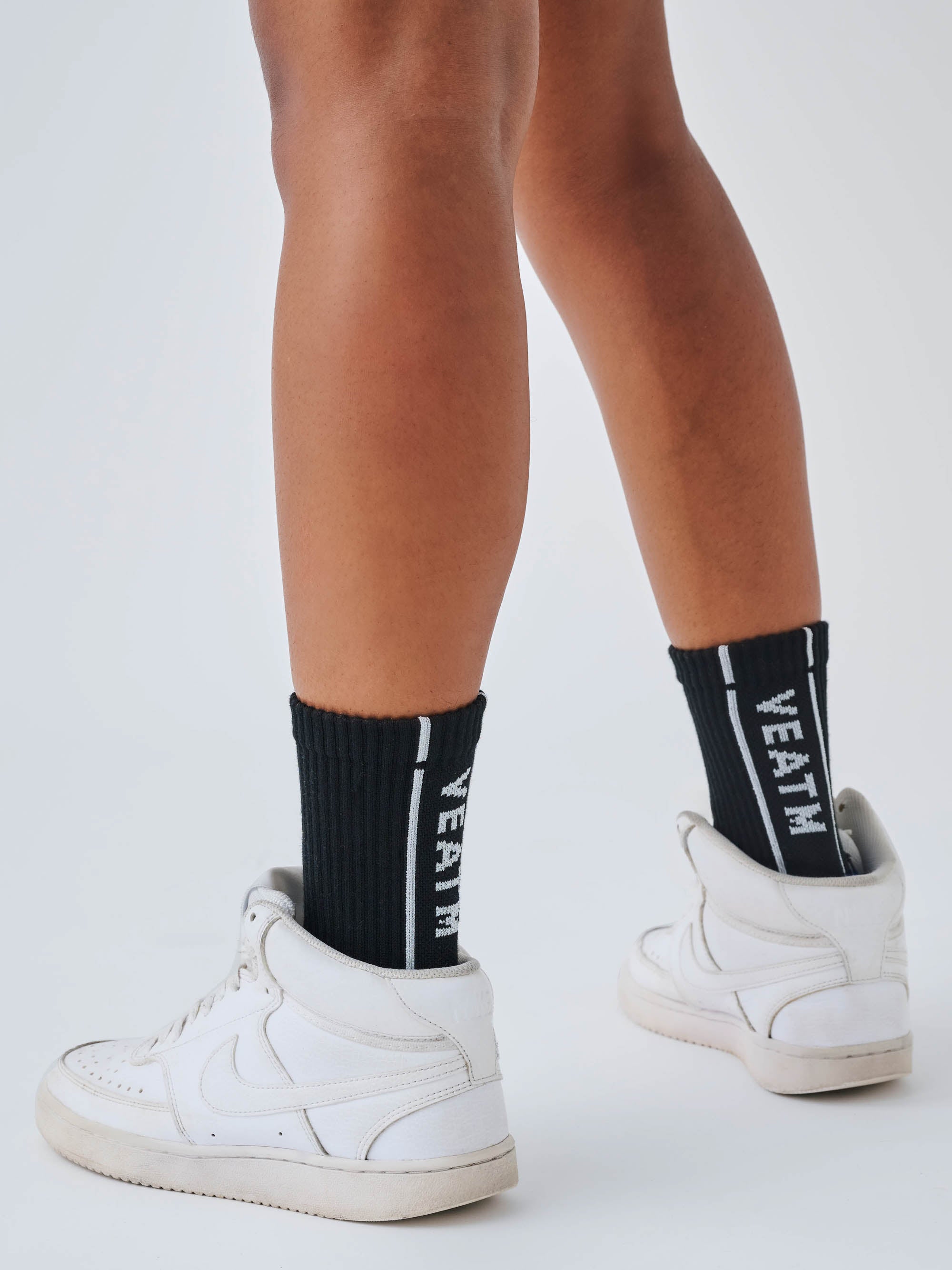 BACK LOGO CREW SOCKS