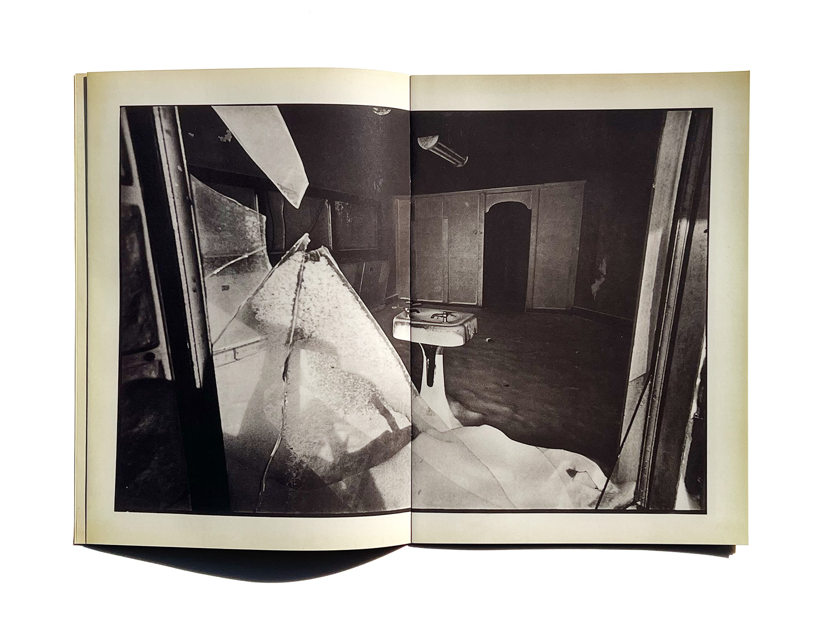 COMME des GARÇONS 2012 SS DM Rene Burri 12 | PAGE SPREAD