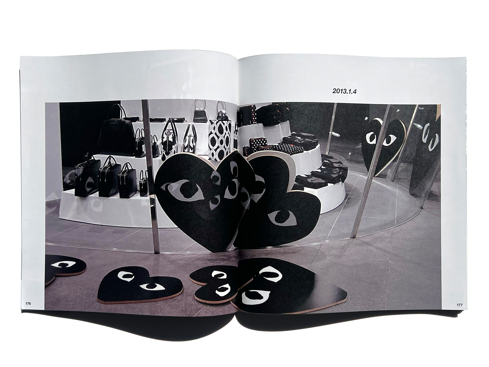 COMME des GARÇONS 1989-2023 | PAGE SPREAD