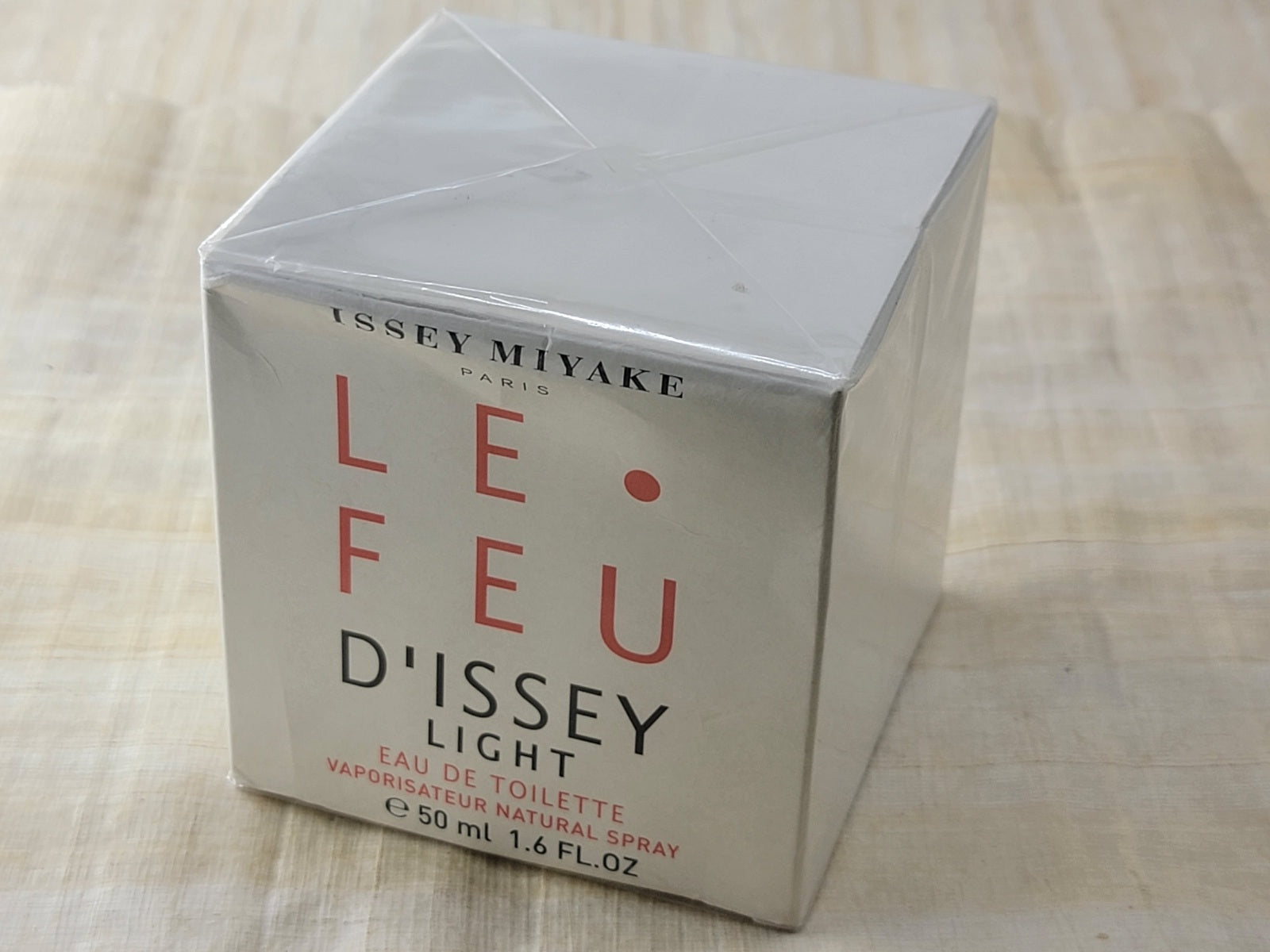 Le Feu D'Issey Light By Issey Miyake For Women EDT Spray 50 ml 1.7